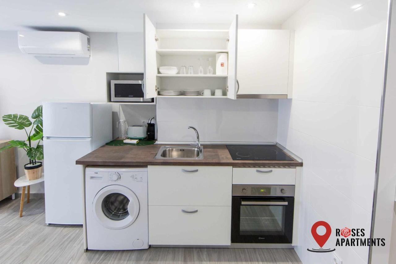 Roses Apartments Tropical Loft Vista Mar Lateral 외부 사진